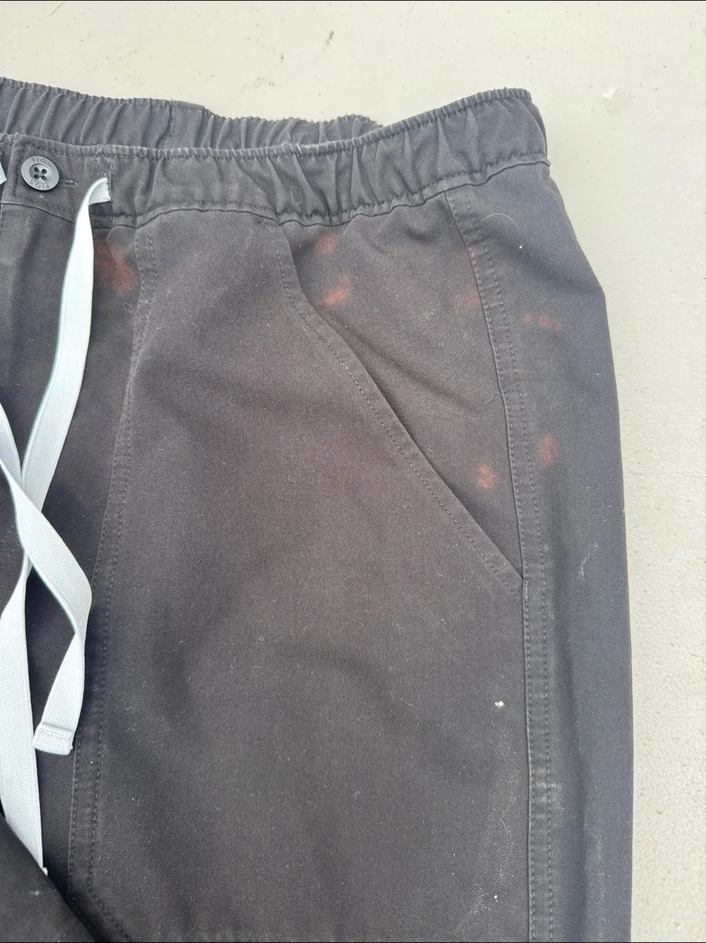FIGS Men's Black Drawstring Scrub Pants & Top Size M